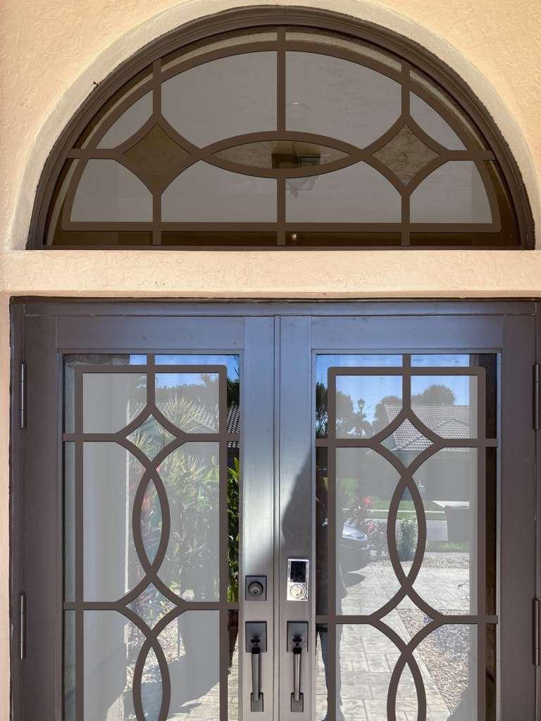 Door with sidelites